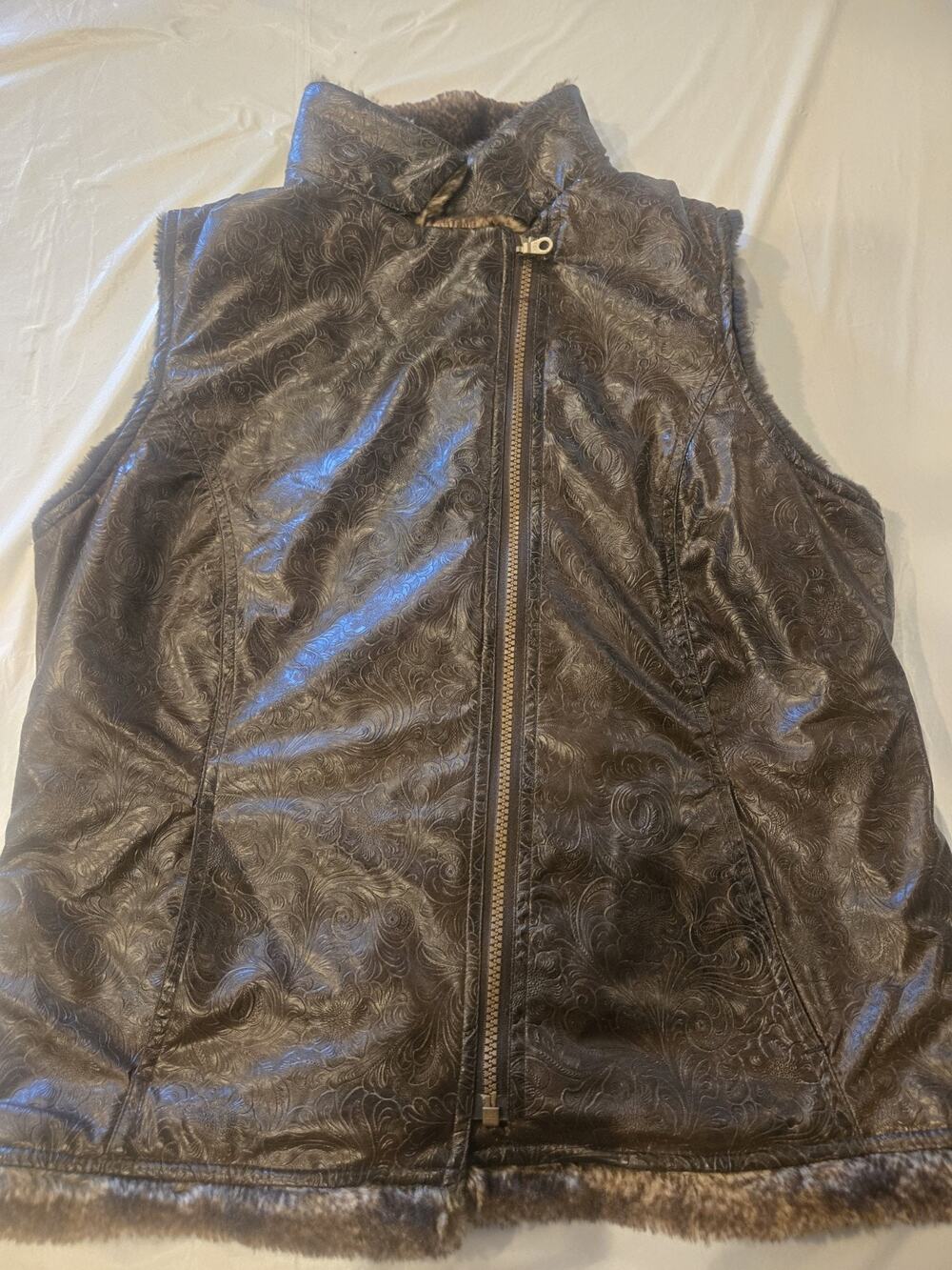 Women's Tsunami Brown Faux Paisley Design Leather Sherpa Lined Vest Size M